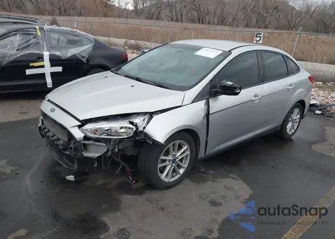 2018 Ford Focus Se z USA, uszkodzony, nr VIN 1FADP3F21JL205405